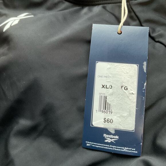 Reebok Women’s Scoop Neck Athletic One Piece Swimsuit Black Size XL - Picture 2 of 2